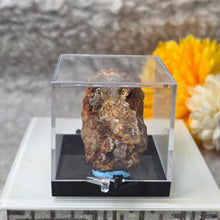 Load image into Gallery viewer, Hyalite Opal Specimen (Mexico) – 墨西哥水胆蛋白石矿标
