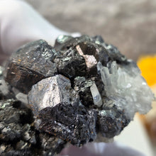 Load image into Gallery viewer, Galena on Quartz Mineral Specimen (Peru) – 秘鲁方铅矿共生石英天然矿物标本
