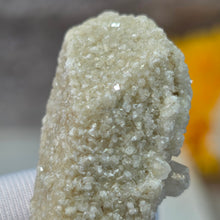 Load image into Gallery viewer, Danburite Specimen (Mexico) – 墨西哥丹布莱石标本
