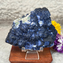Load image into Gallery viewer, Blue Fluorite on Quartz Specimen (Inner Mongolia) – 内蒙古蓝萤石共生石英矿物标本
