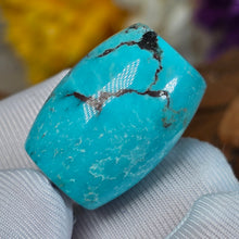 Load image into Gallery viewer, Turquoise Barrel Shaped Bead (Hubei) – 湖北绿松石桶珠路路通
