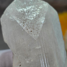 Load image into Gallery viewer, Danburite Specimen (Mexico) – 墨西哥丹布莱石标本
