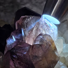 Load image into Gallery viewer, Amethyst on Quartz with Enhydro Cluster Display (Mogok, Myanmar) – 缅甸抹谷天然紫水晶共生石英水胆水晶簇矿物摆件
