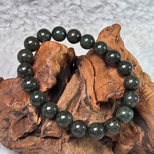 Load image into Gallery viewer, Green Phantom (Full) Bracelet – Wealth, Growth &amp; Career Progress
