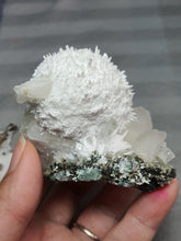 Load image into Gallery viewer, Mesolite with Green Apophylite, Stilbite and Heulandite (India)

