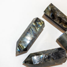 Load image into Gallery viewer, Labradorite Pointer
